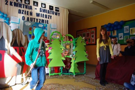  Grafika #3: SNOW WHITE W WYKONANIU HAPPY KIDS grafika