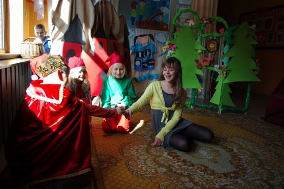  Grafika #9: SNOW WHITE W WYKONANIU HAPPY KIDS grafika