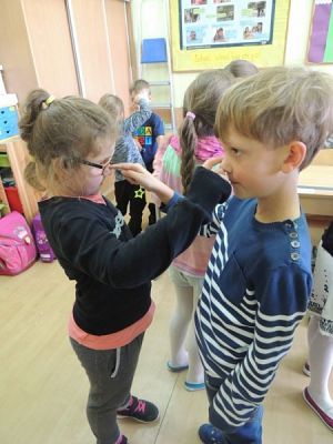  Grafika #9: Drama games grafika