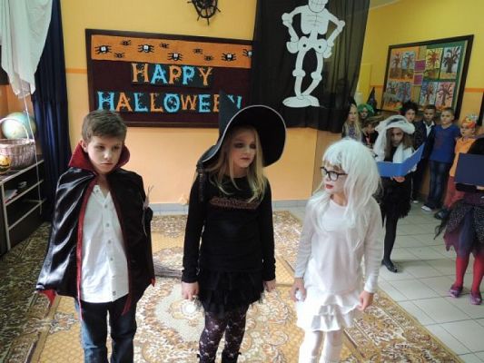  Grafika #5: Trick or treat! – Halloween w naszej szkole grafika