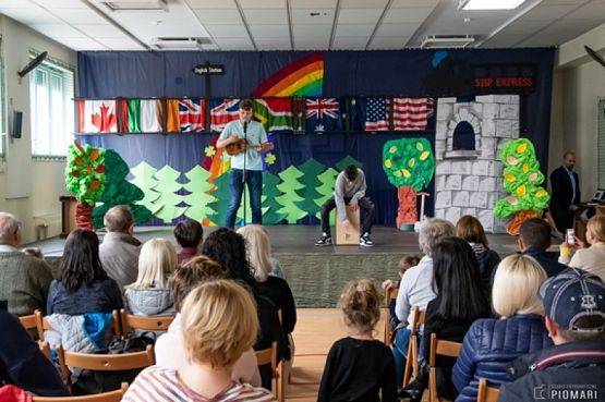  Grafika #5: ENGLISH STATION grafika