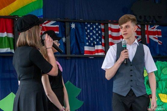  Grafika #11: ENGLISH STATION grafika