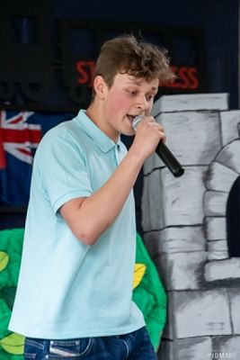  Grafika #13: ENGLISH STATION grafika