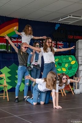  Grafika #34: ENGLISH STATION grafika