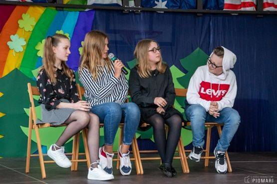  Grafika #50: ENGLISH STATION grafika