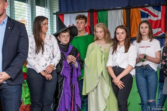  Grafika #61: ENGLISH STATION grafika