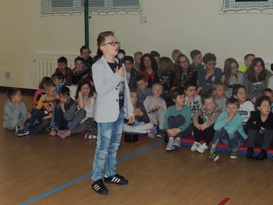  Grafika #0: KARAOKE IN ENGLISH grafika