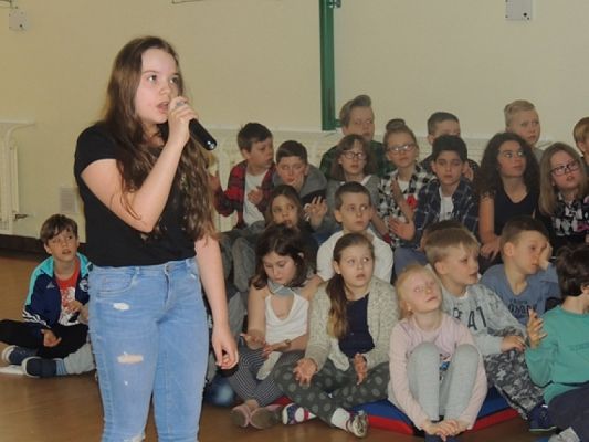  Grafika #6: KARAOKE IN ENGLISH grafika