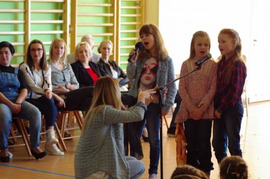  Grafika #1: Szkolny Konkurs KARAOKE IN ENGLISH grafika