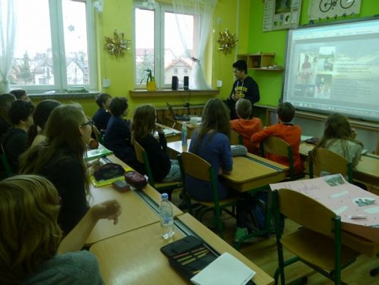  Grafika #12: Podróż po Hong Kongu grafika