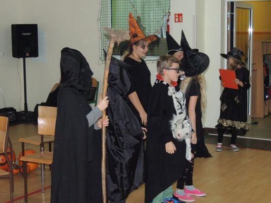  Grafika #7: Frightfully funny Halloween grafika