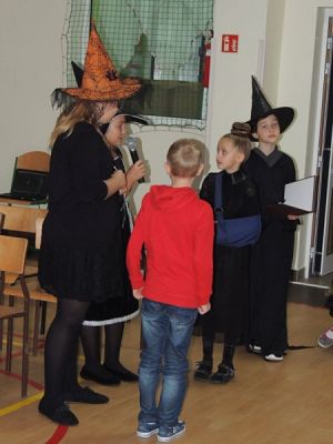  Grafika #10: Frightfully funny Halloween grafika