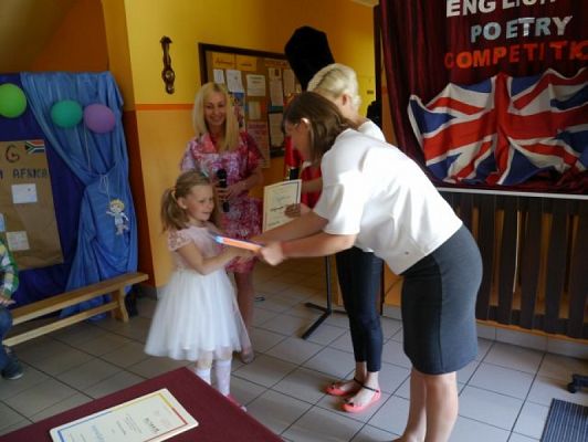  Grafika #16: Powiatowy Konkurs z języka angielskiego English Poetry Competition grafika