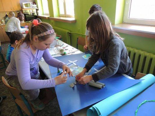  Grafika #1: Earth day grafika