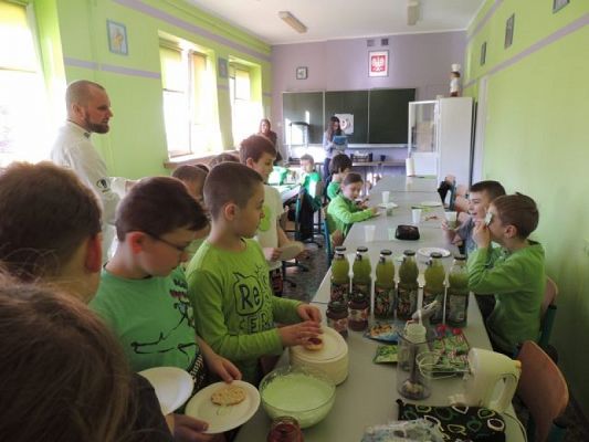  Grafika #1: ZIELONO MI! - Dzień Świętego Patryka grafika