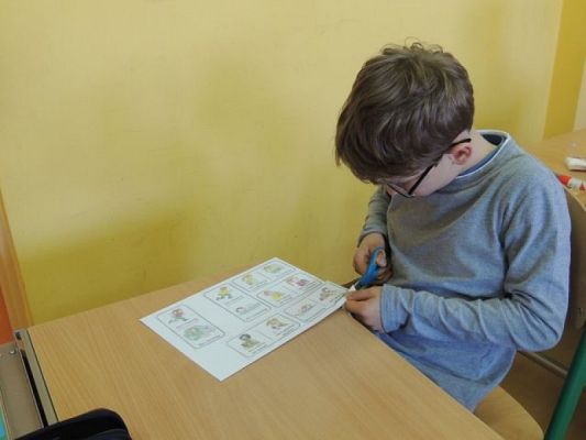  Grafika #2: PLAYING DOMINOES grafika