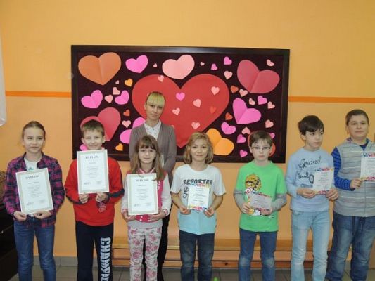  Grafika #5: WYNIKI OGÓLNOPOLSKIEJ OLIMPIADY Z JĘZYKA ANGIELSKIEGO PIONIER grafika