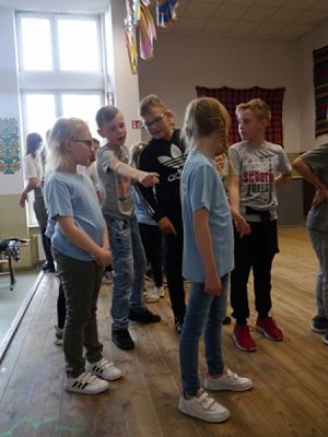  Grafika #13: KASZUBI NA KURPIACH, wymiana regionalna - dzień I grafika