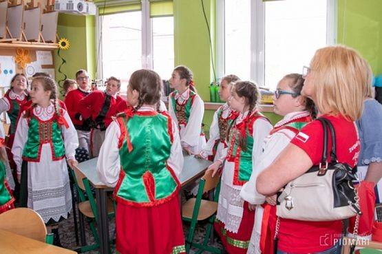  Grafika #4: KURPIE NA KASZUBACH , czyli wymiana regionalna grafika