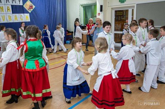  Grafika #32: KURPIE NA KASZUBACH , czyli wymiana regionalna grafika