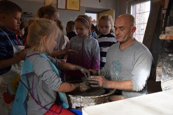  Grafika #6: Wycieczka do Muzeum Kaszubskiego w Kartuzach grafika