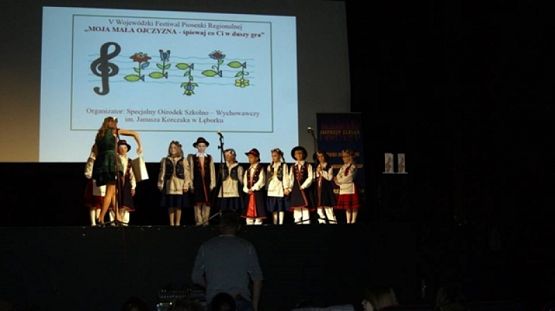  Grafika #0: WYSTĘP KASZUBSKI W LĘBORSKIM CENTRUM KULTURY ,,FREGATA grafika