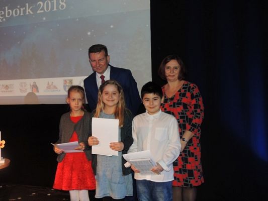  Grafika #6: WYRÓŻNIENIA W POWIATOWYM KONKURSIE PLASTYCZNYM ,,KASZUBSKA MASKA JASEŁKOWA grafika