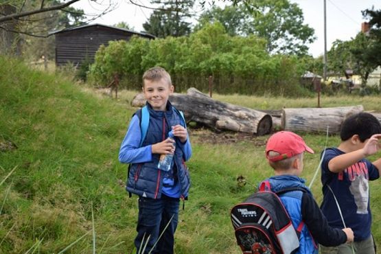  Grafika #10: Z WIZYTĄ W KLUKACH grafika