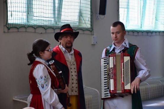  Grafika #1: WYSTĘP ZESPOŁU KASZUBSKIEGO grafika