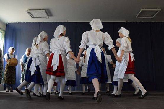  Grafika #5: WYSTĘP ZESPOŁU KASZUBSKIEGO grafika