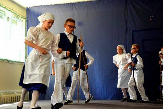  Grafika #10: WYSTĘP ZESPOŁU KASZUBSKIEGO grafika