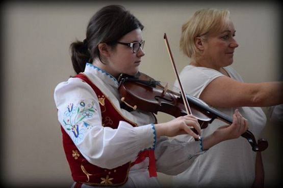  Grafika #22: WYSTĘP ZESPOŁU KASZUBSKIEGO grafika