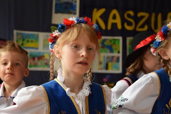  Grafika #19: GALA FINAŁOWA KONKURSU PLASTYCZNEGO KASZUBY JAK MALOWANE grafika