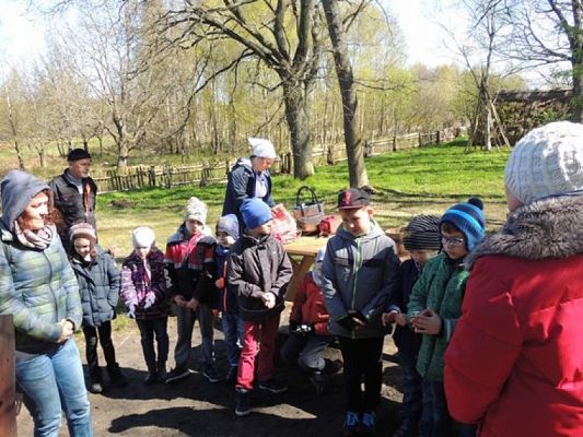  Grafika #2: ,,JAK DAWNIEJ CHLEB PIECZONO? – WYCIECZKA KASZUBSKA KL.I grafika