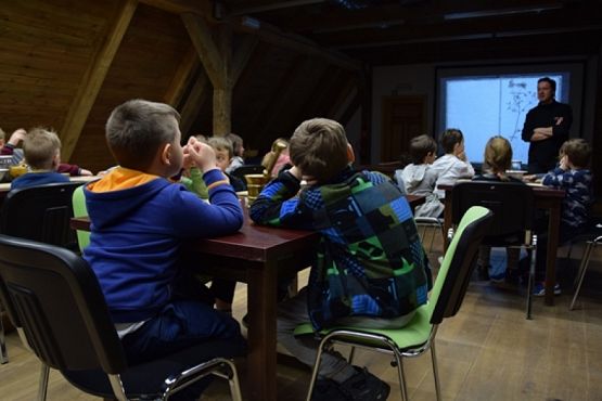  Grafika #0: KRAINA W KRATĘ czyli wycieczka klas drugich do Swołowa grafika