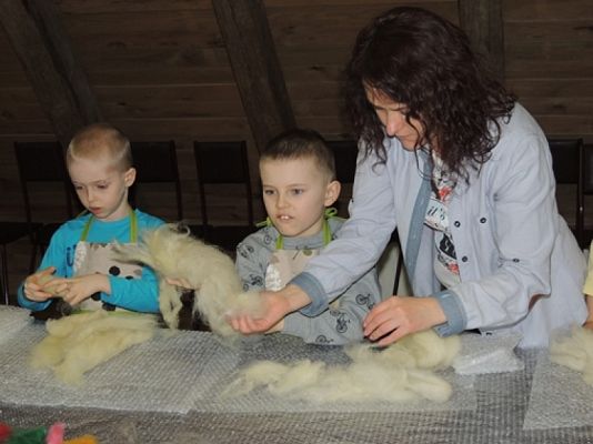  Grafika #13: LEKCJA MUZEALNA W SWOŁOWIE Opowieści utkane … o wełnie grafika