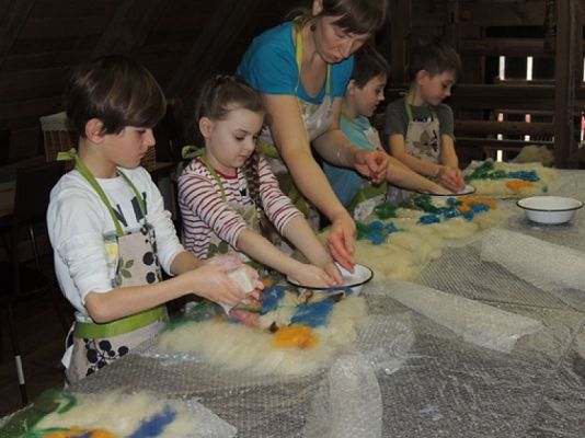  Grafika #19: LEKCJA MUZEALNA W SWOŁOWIE Opowieści utkane … o wełnie grafika