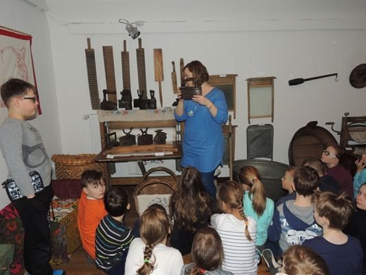  Grafika #1: KASZUBSKA LEKCJA MUZEALNA grafika