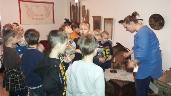  Grafika #4: KASZUBSKA LEKCJA MUZEALNA grafika