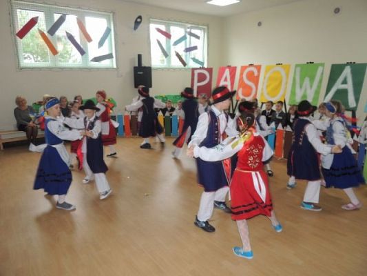  Grafika #4: Kaszubski występ na ślubowaniu grafika