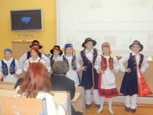  Grafika #10: Kaszubski występ w lęborskim Zespole Szkół Mechanicznych grafika