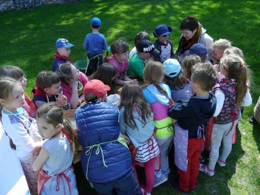  Grafika #9: OD ZIARENKA DO BOCHENKA czyli pierwszaki w Muzeum Wsi Słowińskiej w Klukach grafika