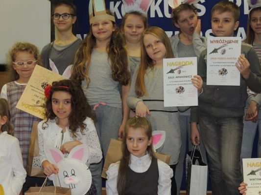  Grafika #5: Laureatki Powiatowego Konkursu Kaszubska Pisanka Wielkanocna grafika