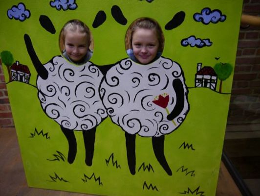  Grafika #14: 100 lat - Zatrzymany czasczyli wycieczka do Swołowa grafika