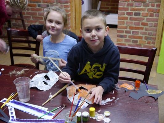  Grafika #17: 100 lat - Zatrzymany czasczyli wycieczka do Swołowa grafika