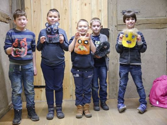  Grafika #18: 100 lat - Zatrzymany czasczyli wycieczka do Swołowa grafika