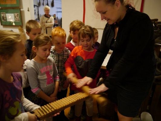  Grafika #3: Lekcja Muzealna Kaszuby jak malowane grafika