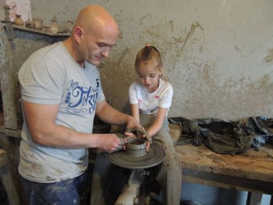  Grafika #9: Pamiątki z przeszłości – kaszubska wycieczka do Chmielna i Kartuz grafika