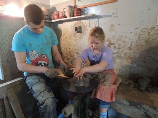  Grafika #15: Pamiątki z przeszłości – kaszubska wycieczka do Chmielna i Kartuz grafika