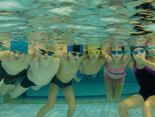  Grafika #7: Podwodne zdjęcia - fotorelacja z zajęć na basenie grafika